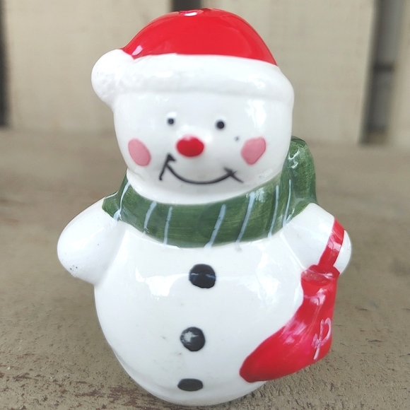 Vintage 90s Earthenware Mr Snowman Pepper Shaker Hand Painted Replacement Shaker - Picture 1 of 10